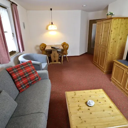 12 - Ferienresidenz Roseneck, 2 Schlafzimmer, Mit Schwimmbad In Bei Feldberg Todtnauberg
