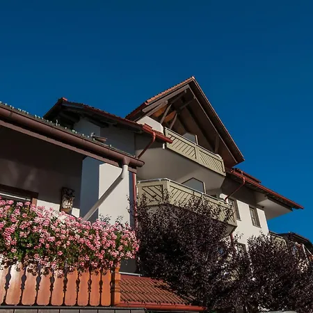 12 - Ferienresidenz Roseneck, 2 Schlafzimmer, Mit Schwimmbad In Bei Feldberg